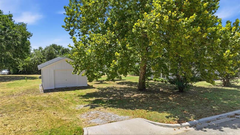 313 W 7th Street, Weatherford TX 76086 - Photo 23