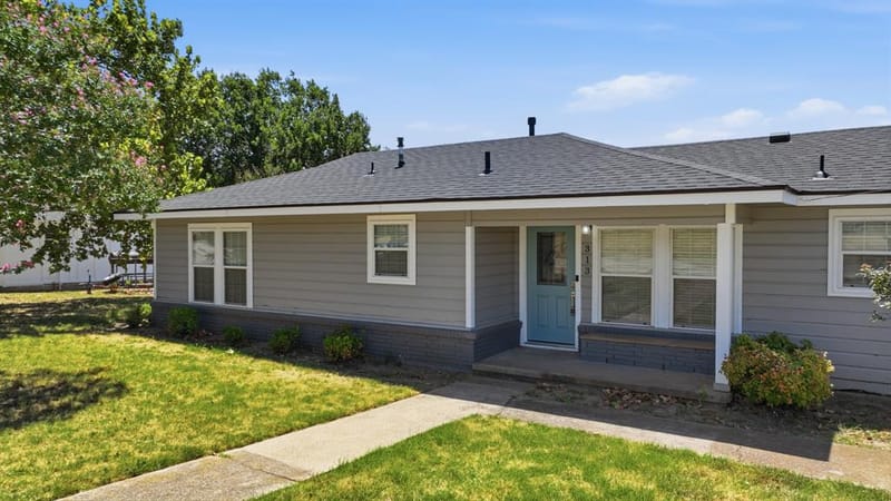 313 W 7th Street, Weatherford TX 76086 - Photo 4