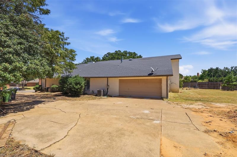 2700 Shadow Wood Court, Arlington TX 76006 - Photo 30