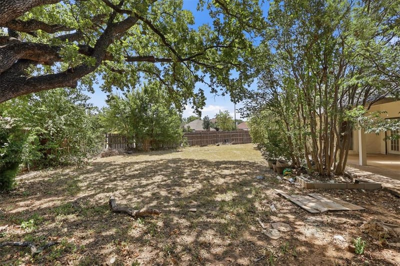 2700 Shadow Wood Court, Arlington TX 76006 - Photo 33