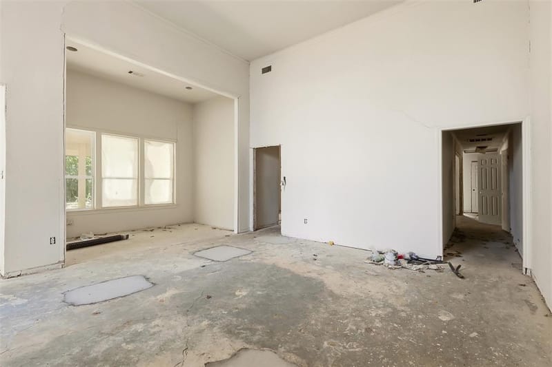 2700 Shadow Wood Court, Arlington TX 76006 - Photo 8