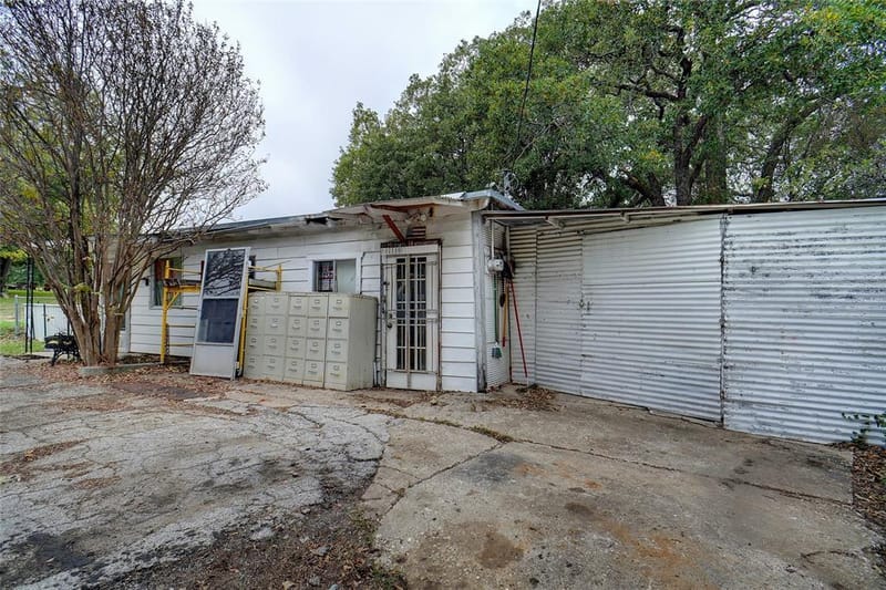 1000 Southeast Parkway, Azle TX 76020 - Photo 17