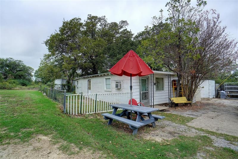 1000 Southeast Parkway, Azle TX 76020 - Photo 15