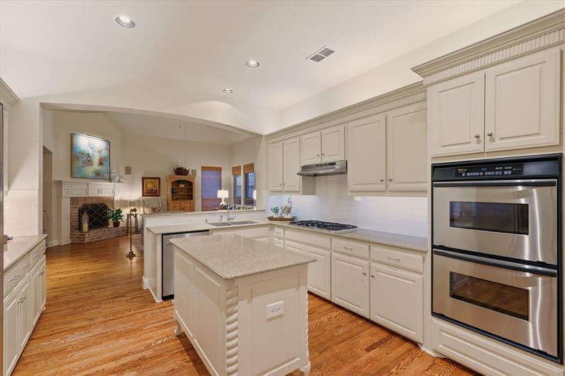 2324 Harrisburg Lane, Plano TX 75025 - Photo 13