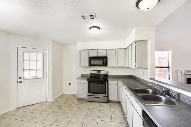 10217 Leatherwood Drive, Fort Worth TX 76108 - Photo 17
