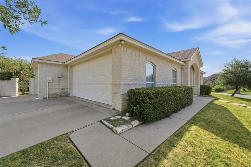 32 North Shore Circle, Waco TX 76708 - Photo 3