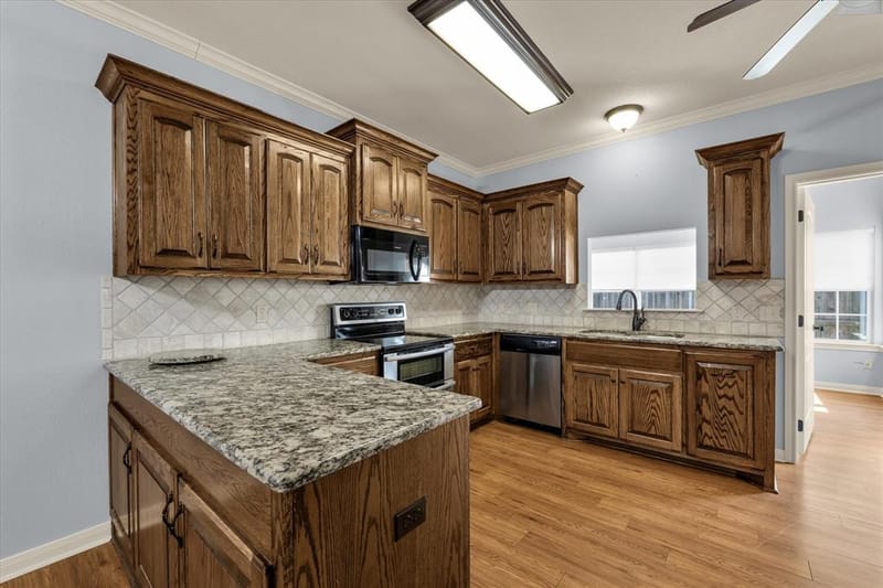 32 North Shore Circle, Waco TX 76708 - Photo 9