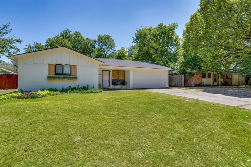 405 Lena Lane, Burleson TX 76028 - Photo 3