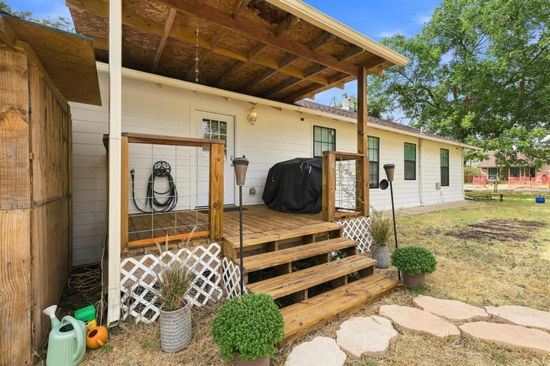 407 E Bois D Arc Street, Leonard TX 75452 - Photo 23