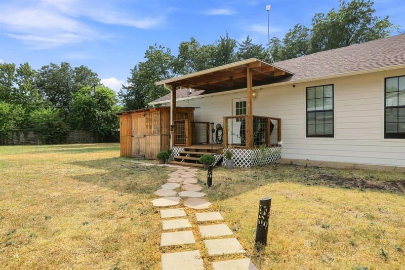 407 E Bois D Arc Street, Leonard TX 75452 - Photo 22