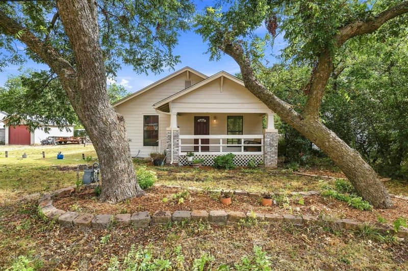 407 E Bois D Arc Street, Leonard TX 75452 - Photo 3