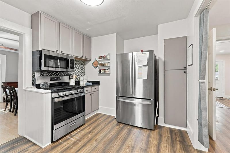 407 E Bois D Arc Street, Leonard TX 75452 - Photo 9