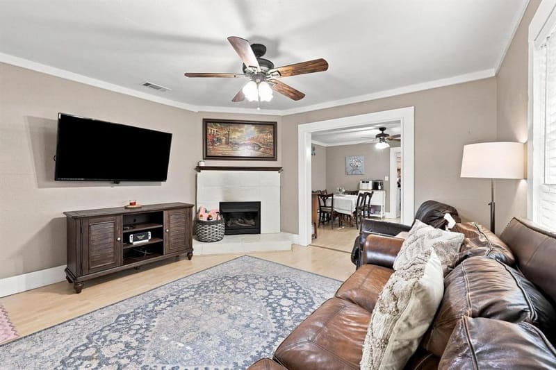 407 E Bois D Arc Street, Leonard TX 75452 - Photo 8