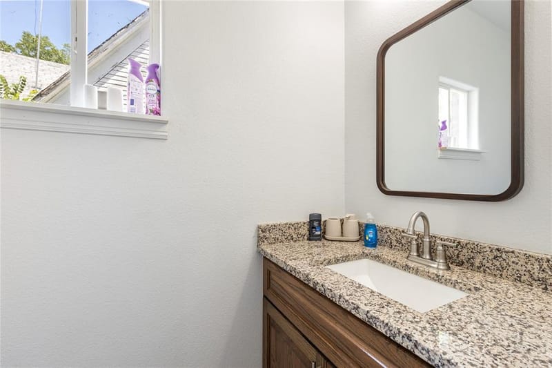 105 Lamar Street, Hillsboro TX 76645 - Photo 12