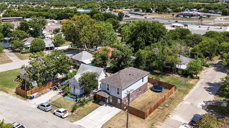 105 Lamar Street, Hillsboro TX 76645 - Photo 22