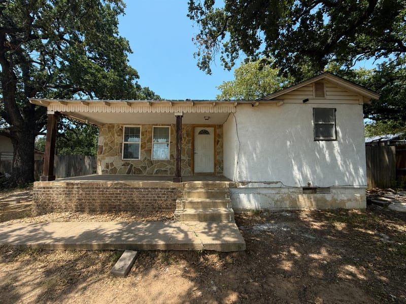 711 Kerley Street, Denton TX 76205