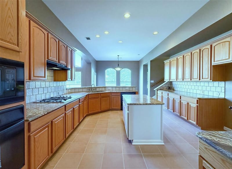 7517 Rodeo Drive, Denton TX 76208 - Photo 11