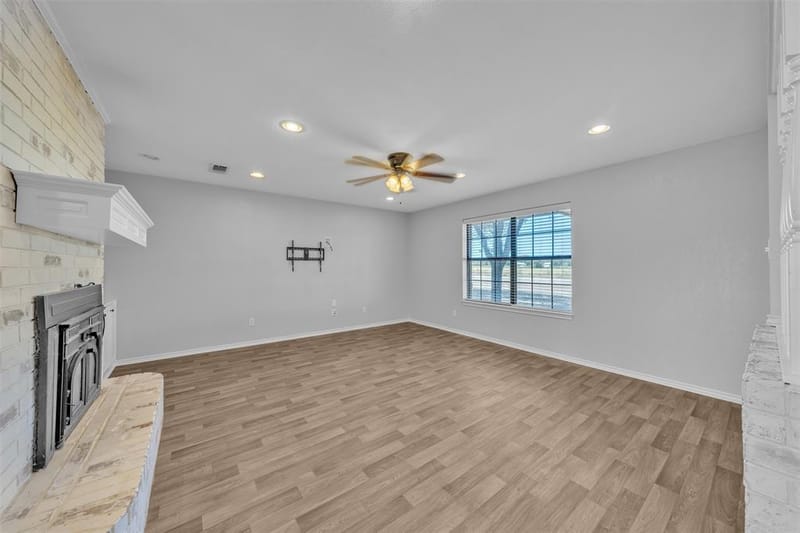 805 S Swanson Road, Mineral Wells TX 76067 - Photo 12