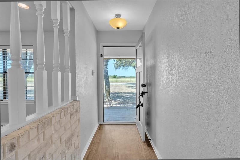 805 S Swanson Road, Mineral Wells TX 76067 - Photo 9