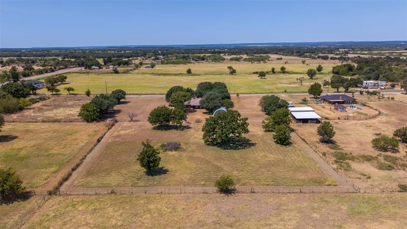 805 S Swanson Road, Mineral Wells TX 76067 - Photo 29