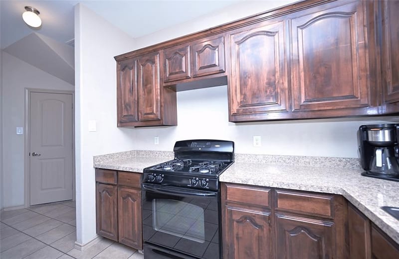 5300 Britton Ridge Lane, Fort Worth TX 76179 - Photo 6