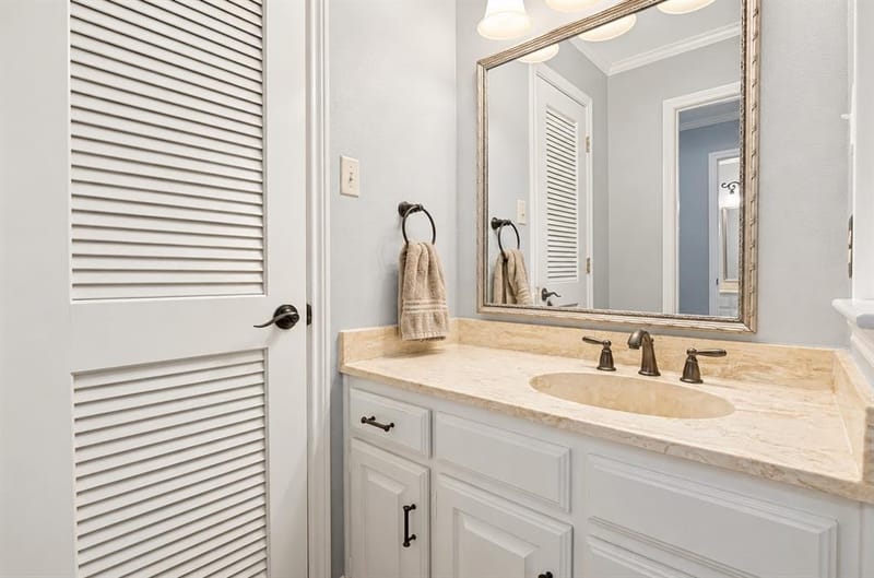 2401 Radcliffe Drive, Arlington TX 76012 - Photo 20