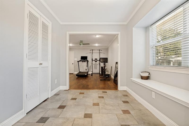 2401 Radcliffe Drive, Arlington TX 76012 - Photo 9