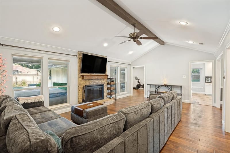 2401 Radcliffe Drive, Arlington TX 76012 - Photo 11