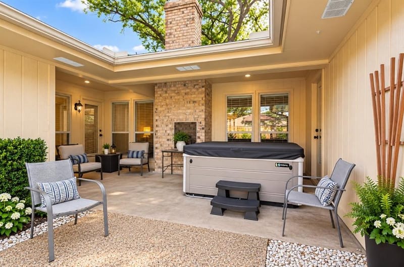 2401 Radcliffe Drive, Arlington TX 76012 - Photo 4