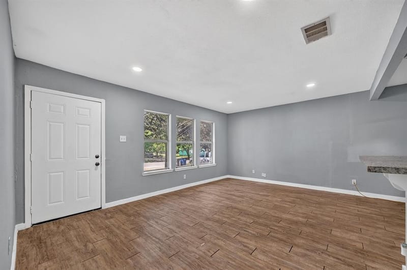 8323 Lapanto Lane, Dallas TX 75227 - Photo 7