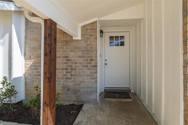 3615 Ravenhill Lane, Arlington TX 76016 - Photo 5