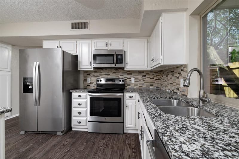 3615 Ravenhill Lane, Arlington TX 76016 - Photo 20