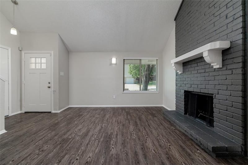 3615 Ravenhill Lane, Arlington TX 76016 - Photo 11