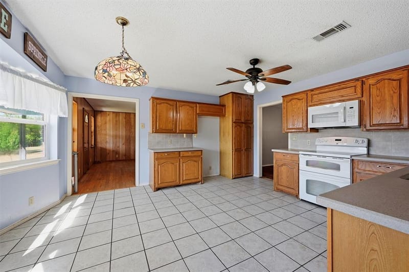 521 Mccraw Lane, Denison TX 75021 - Photo 5