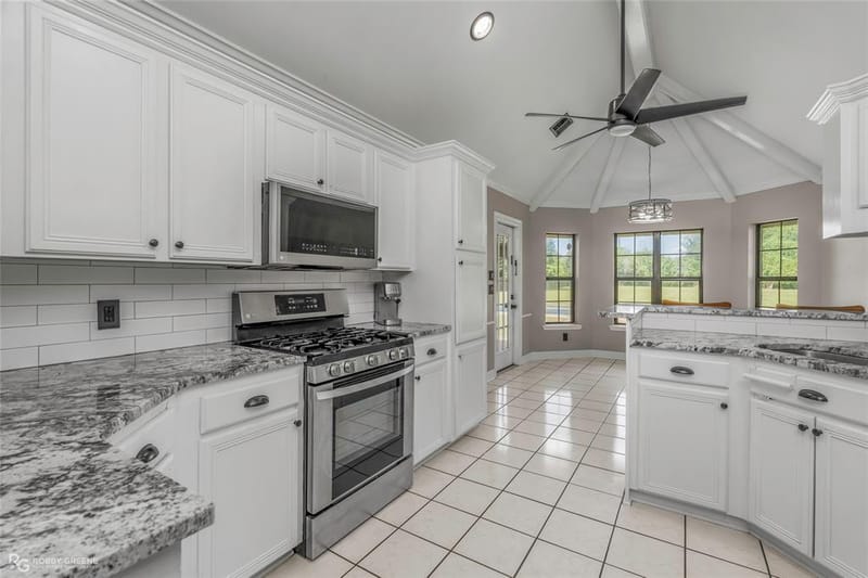 354 Hunters Hollow, Bossier City LA 71111 - Photo 6