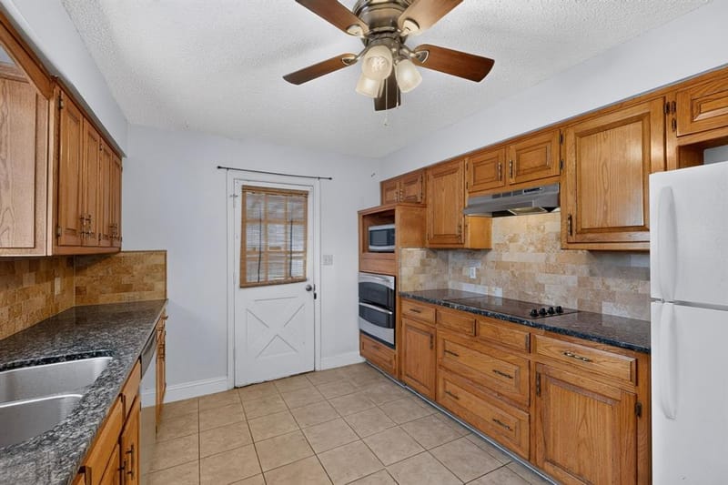 1003 Candlewood Drive, Allen TX 75002 - Photo 8