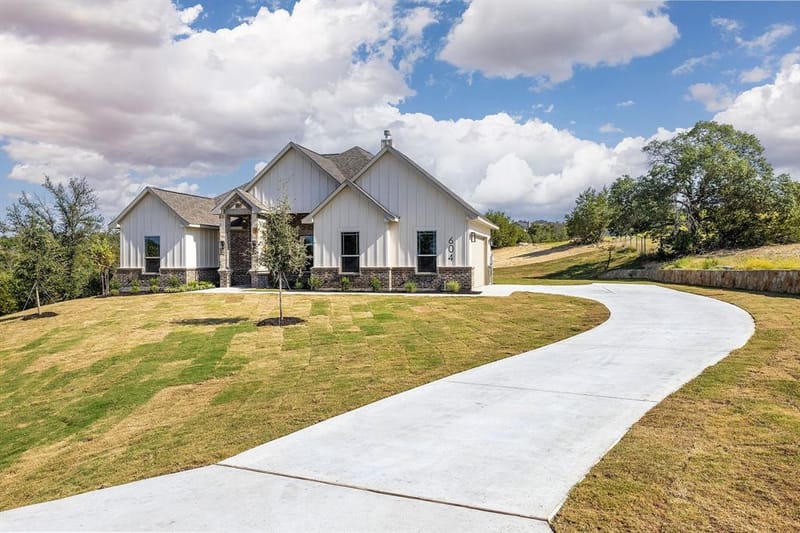604 Acorn Way, Weatherford TX 76085 - Photo 3