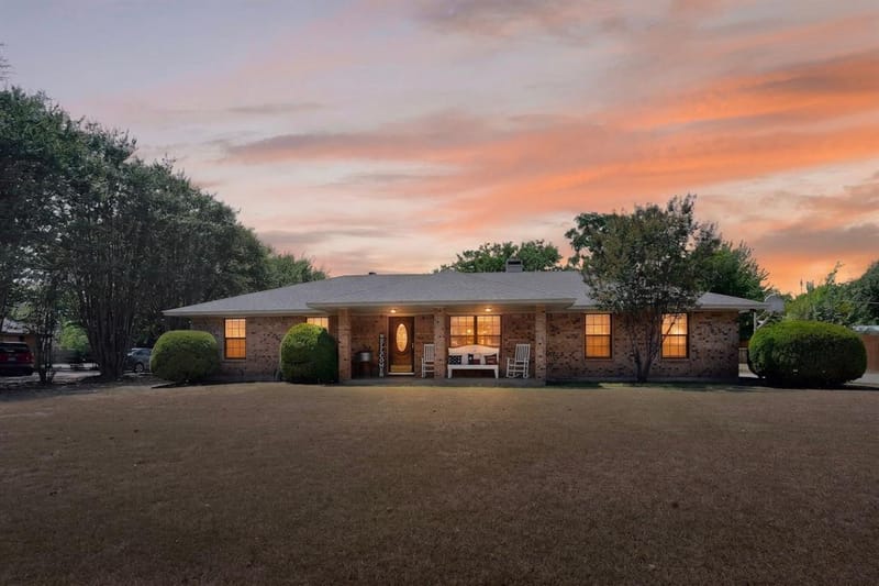 105 Prairie Creek Road, Red Oak TX 75154