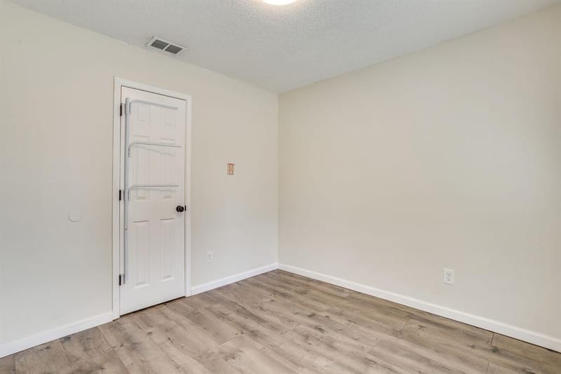 6411 Brooklawn Drive, Arlington TX 76018 - Photo 29