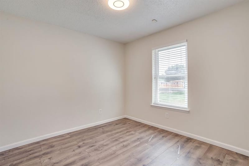 6411 Brooklawn Drive, Arlington TX 76018 - Photo 25
