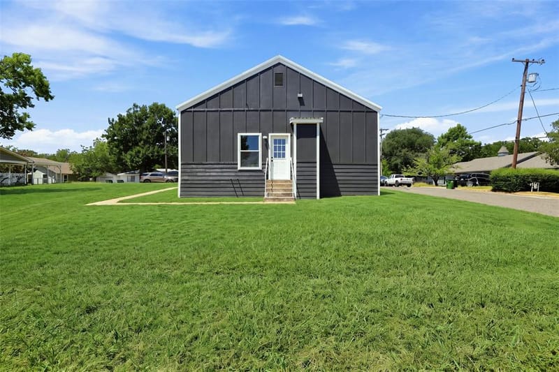 214 D Street, Whitesboro TX 76273 - Photo 32