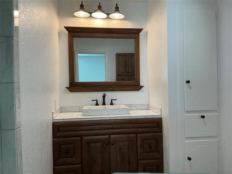 136 Jill Ann Drive, Burleson TX 76028 - Photo 15