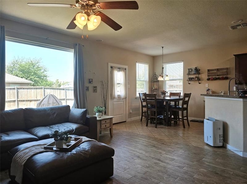 1017 Meadow Green Court, Princeton TX 75407 - Photo 17