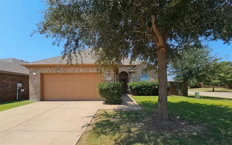 1017 Meadow Green Court, Princeton TX 75407 - Photo 3