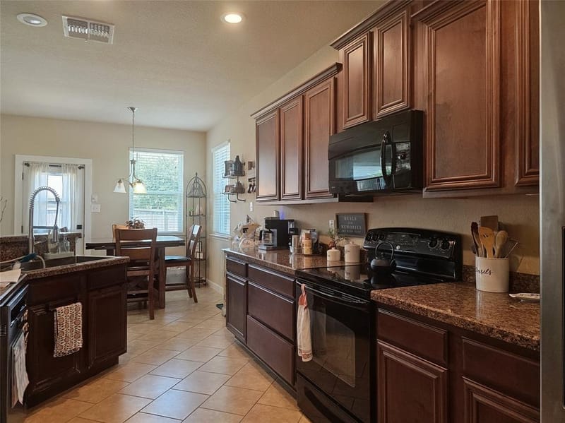 1017 Meadow Green Court, Princeton TX 75407 - Photo 20
