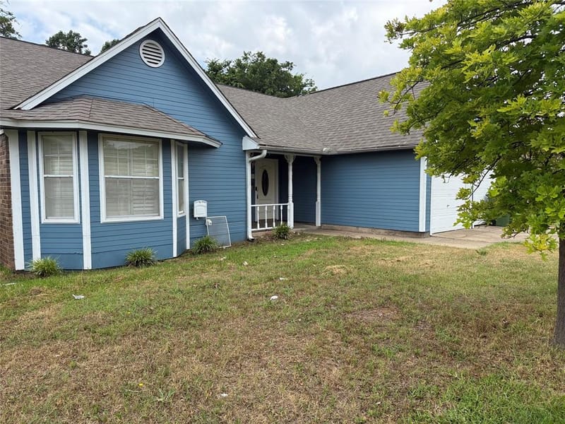 3406 NE 11TH Street, Mineral Wells TX 76067 - Photo 3