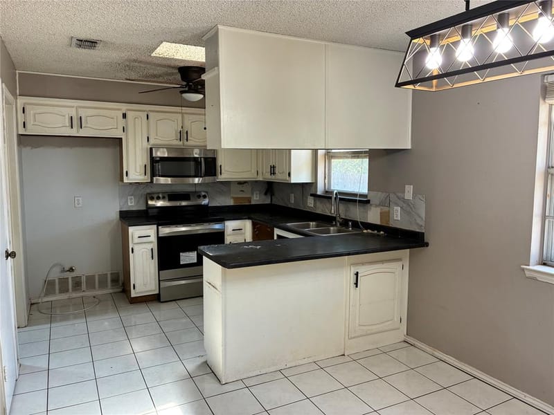 3406 NE 11TH Street, Mineral Wells TX 76067 - Photo 8