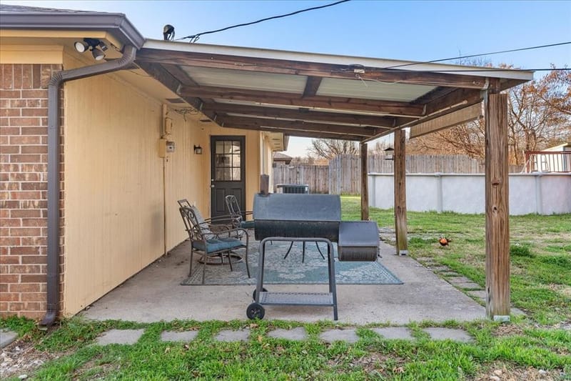 432 Post Oak Lane, Burleson TX 76028 - Photo 24