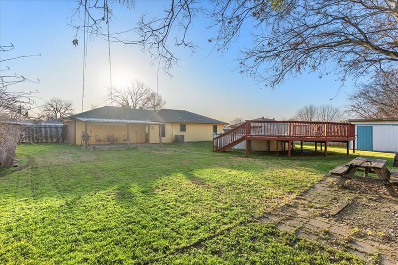 432 Post Oak Lane, Burleson TX 76028 - Photo 29
