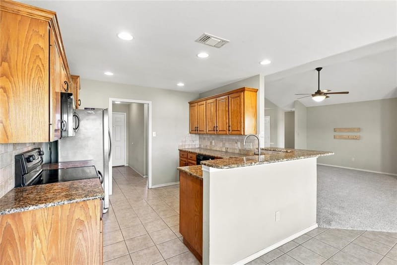 101 Cheyenne Trail, Trenton TX 75490 - Photo 12